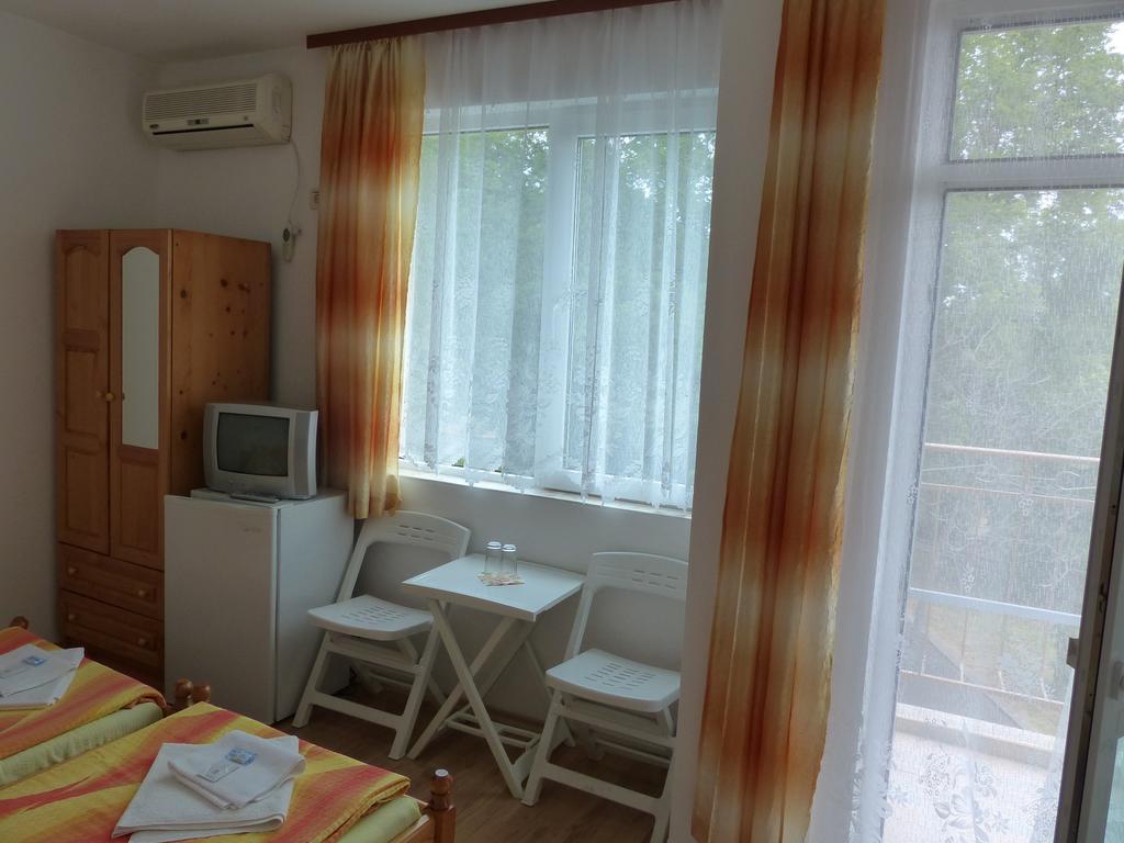 Sunhouse Rooms Zarewo Exterior foto