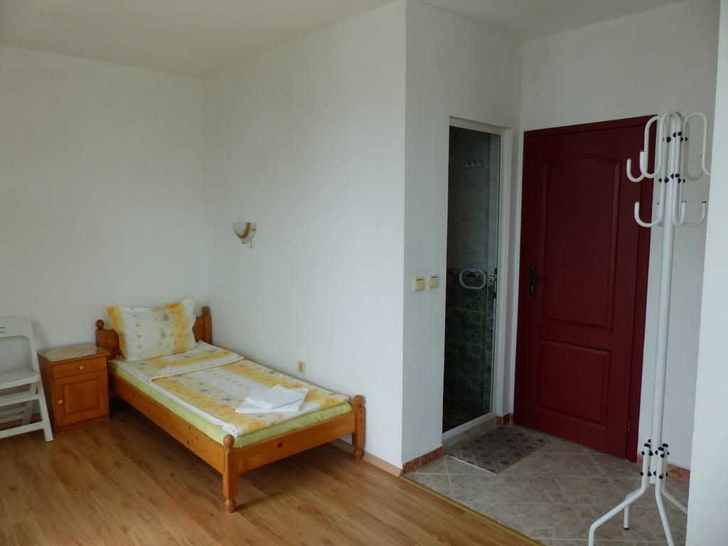 Sunhouse Rooms Zarewo Exterior foto