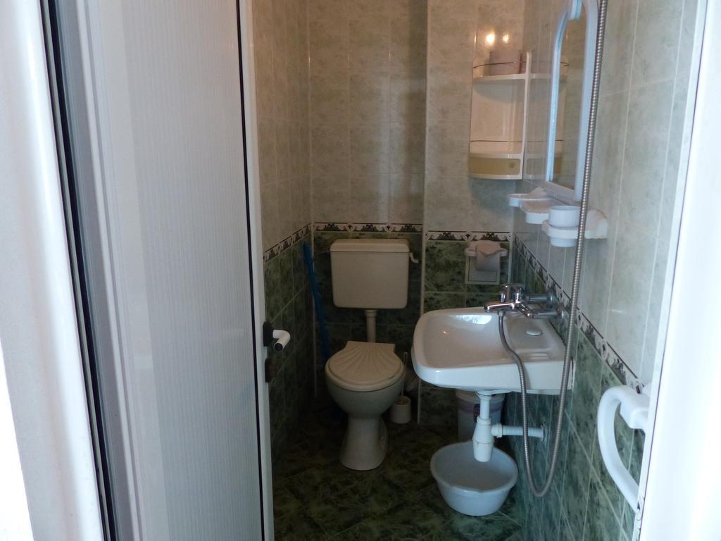 Sunhouse Rooms Zarewo Exterior foto
