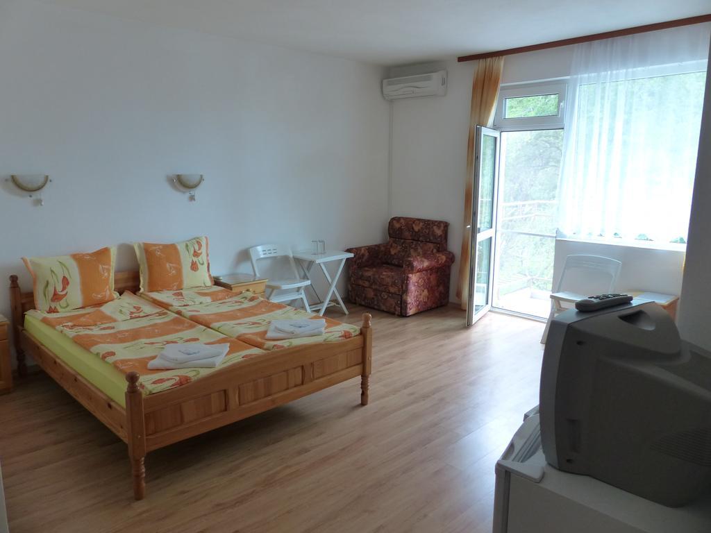 Sunhouse Rooms Zarewo Exterior foto