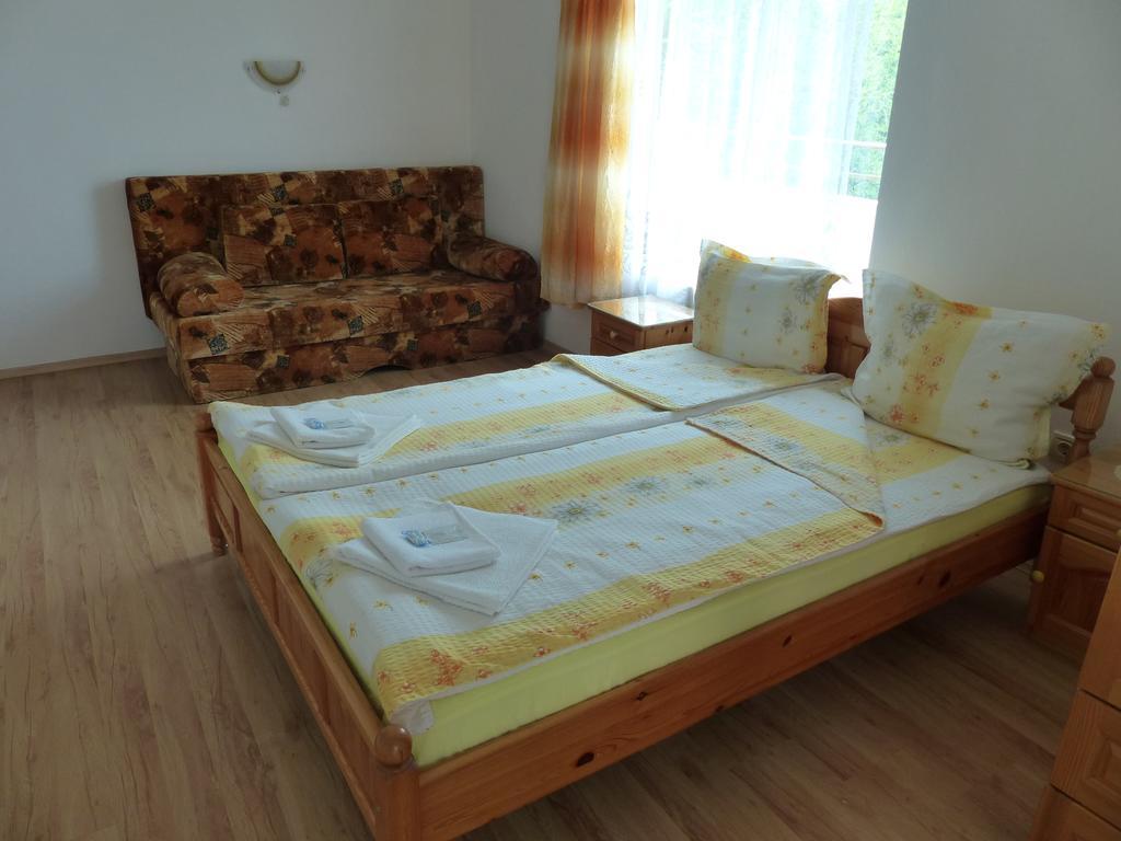 Sunhouse Rooms Zarewo Exterior foto