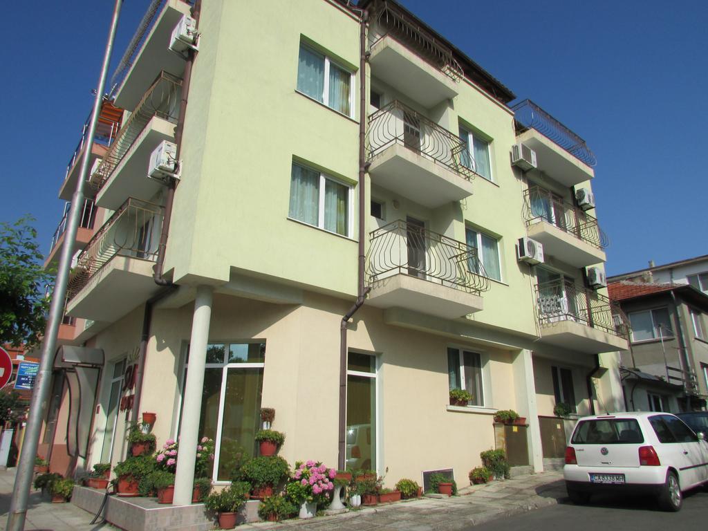Sunhouse Rooms Zarewo Exterior foto