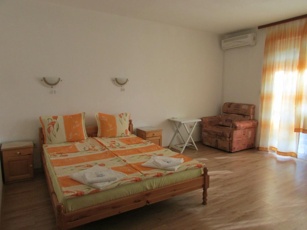 Sunhouse Rooms Zarewo Exterior foto