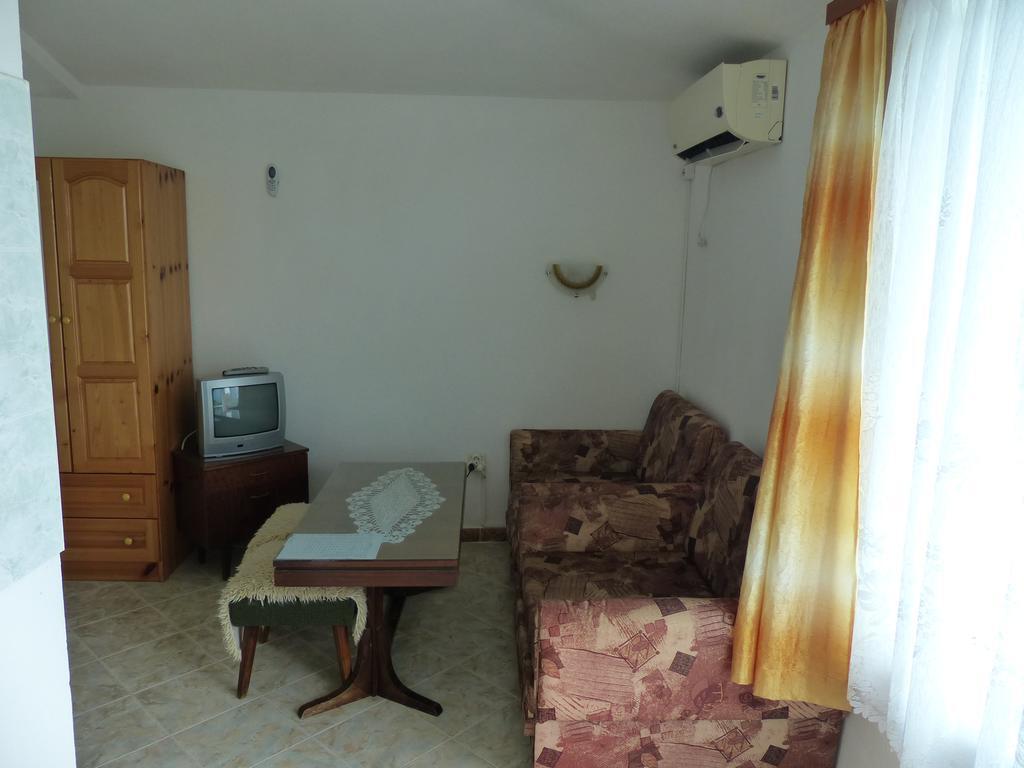 Sunhouse Rooms Zarewo Exterior foto